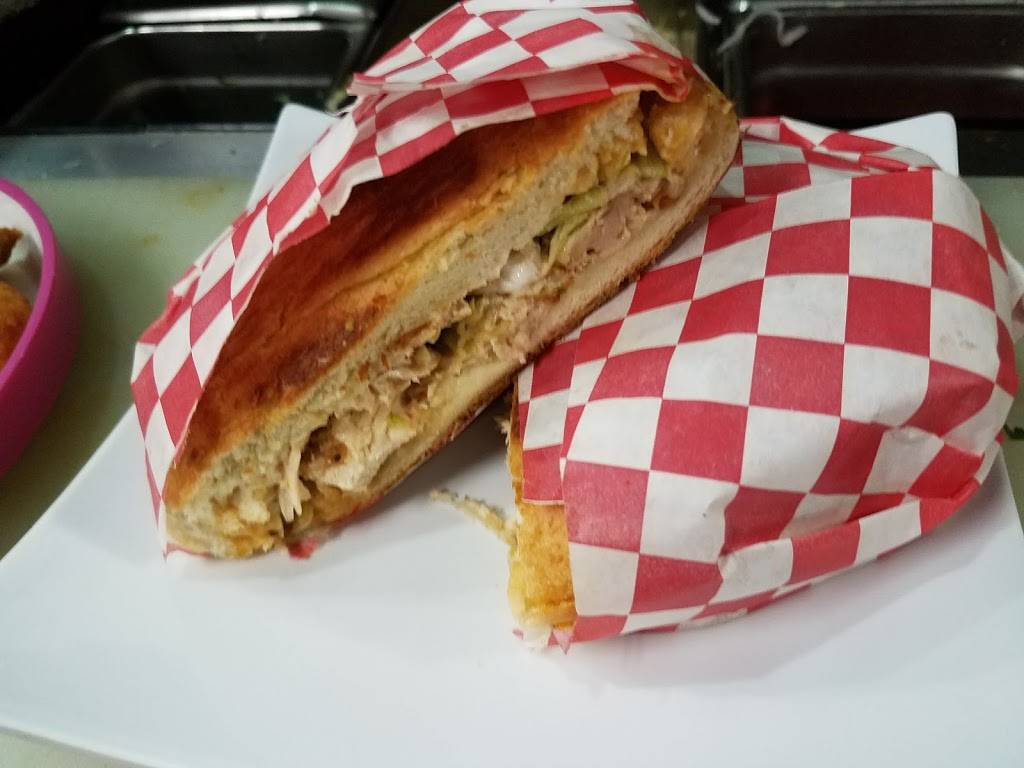 Tortas Y Tacos El Chino | restaurant | 796 Peoria St, Aurora, CO 80011, USA | 3033608765 OR +1 303-360-8765