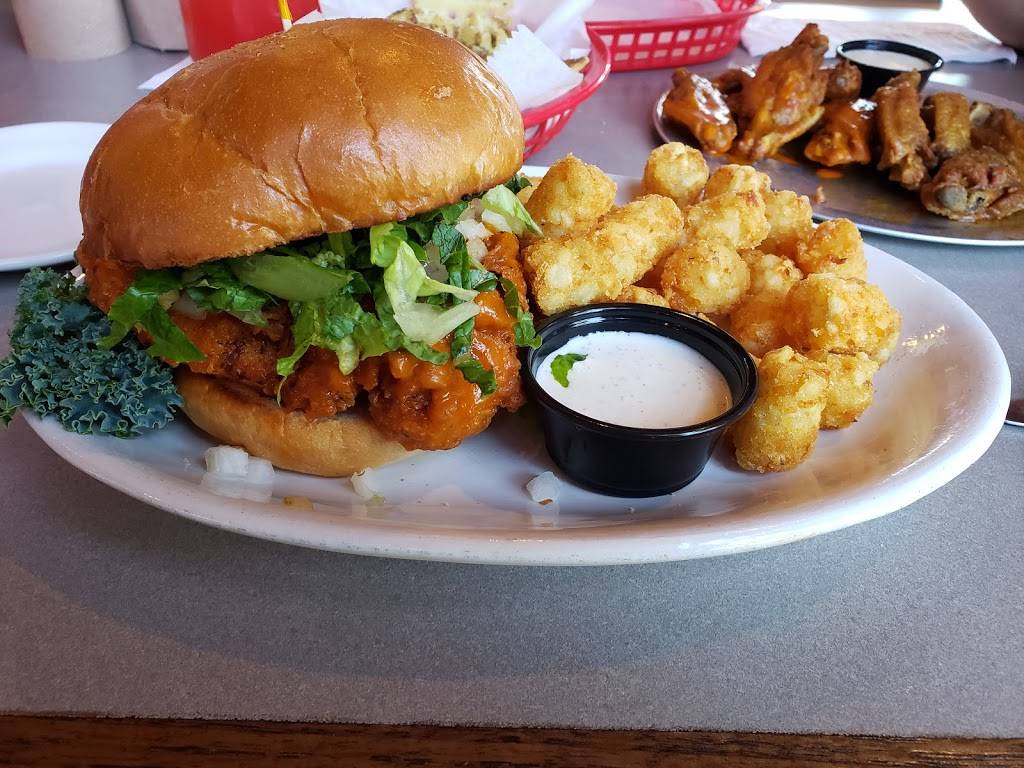 Pluckers | restaurant | 15651 I-10 W, San Antonio, TX 78249, USA | 2106009464 OR +1 210-600-9464