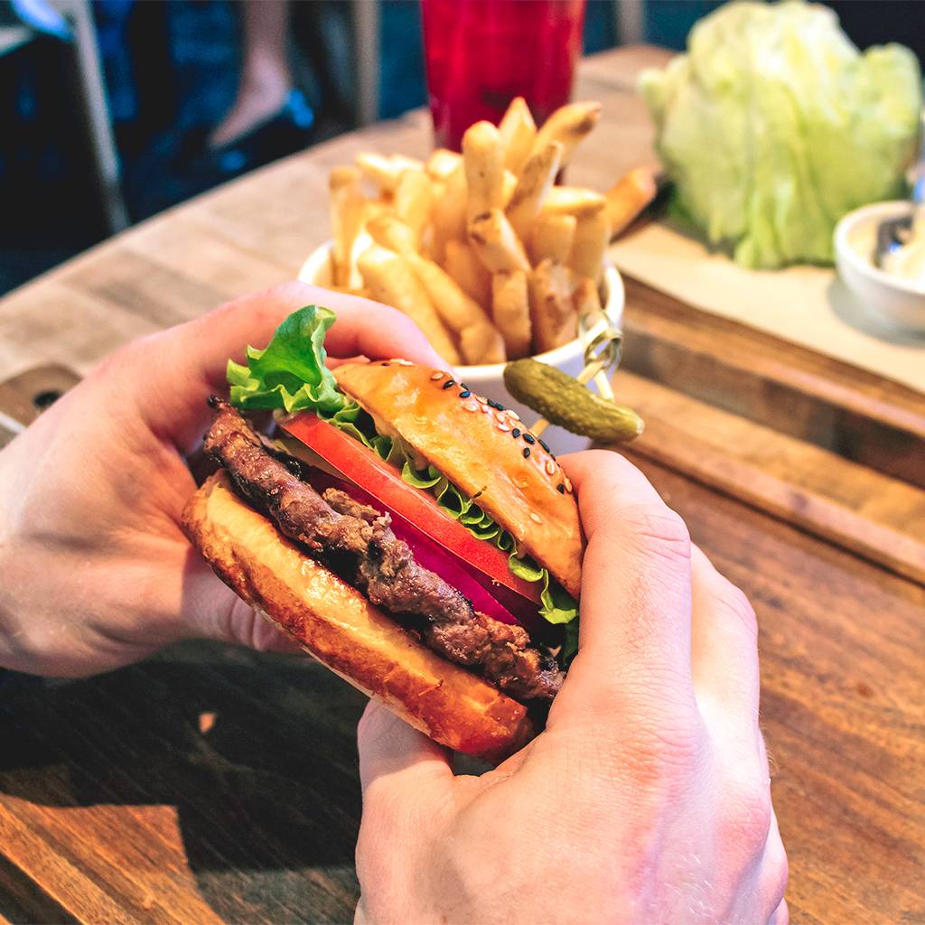 Moxies Grill & Bar | night club | 601 Earl Grey Dr, Kanata, ON K2T 1K4, Canada | 6135995000 OR +1 613-599-5000