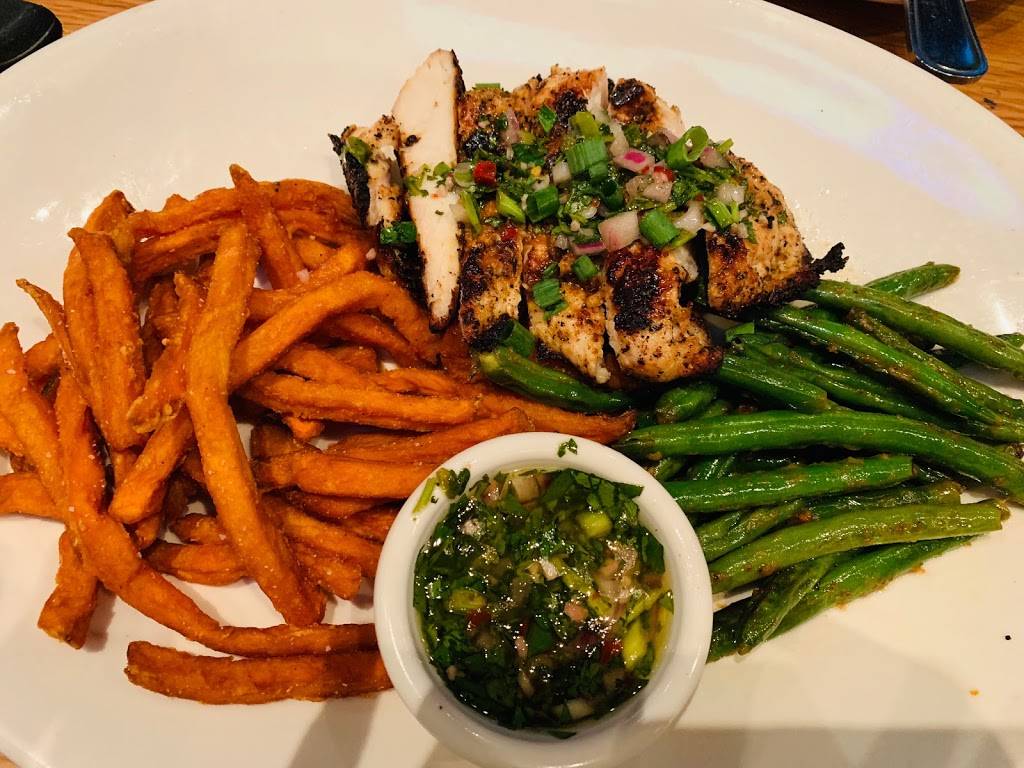 BJs Restaurant & Brewhouse | restaurant | 2730 E Bidwell St, Folsom, CA 95630, USA | 9164042000 OR +1 916-404-2000