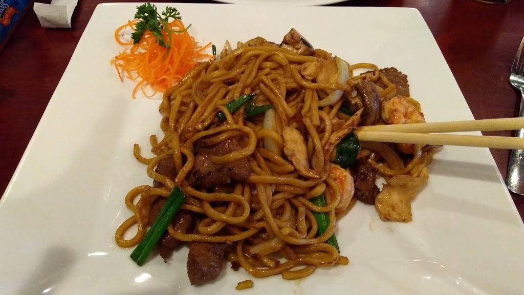 Sushi Gem Asian Bistro | restaurant | 17230 US-17 #124, Hampstead, NC 28443, USA | 9108211285 OR +1 910-821-1285