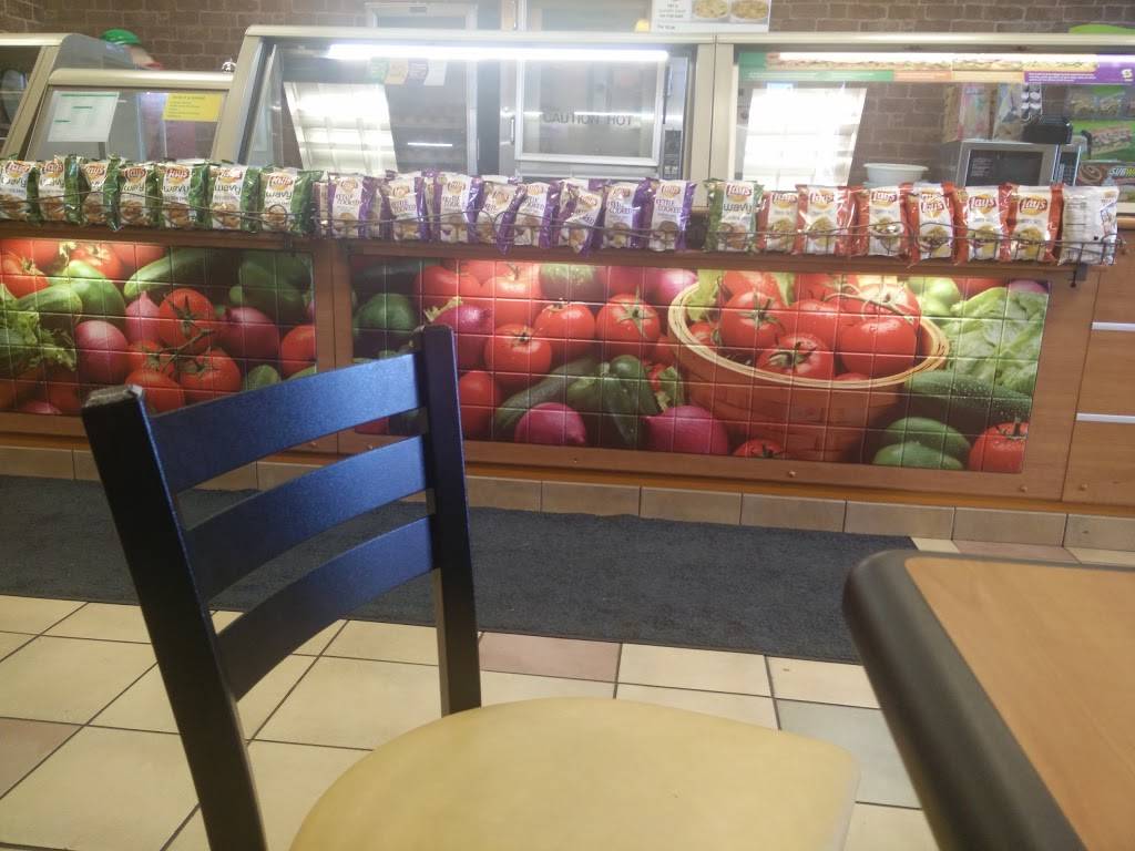 Subway Restaurants | restaurant | 806 S Buffalo Grove Rd, Buffalo Grove, IL 60089, USA | 8472157827 OR +1 847-215-7827