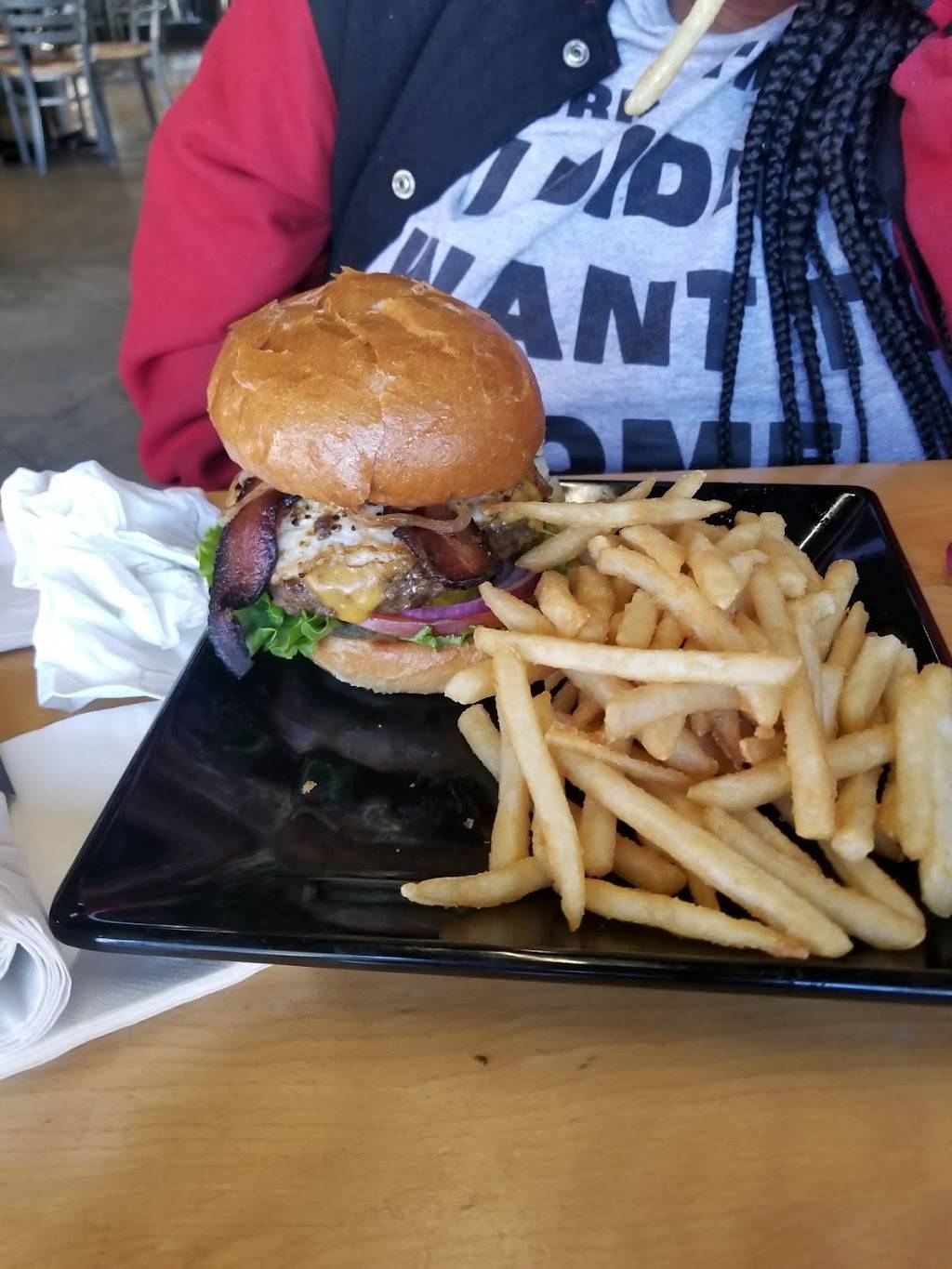 Wet Willies | restaurant | 209 Beale St, Memphis, TN 38103, USA | 9015785650 OR +1 901-578-5650