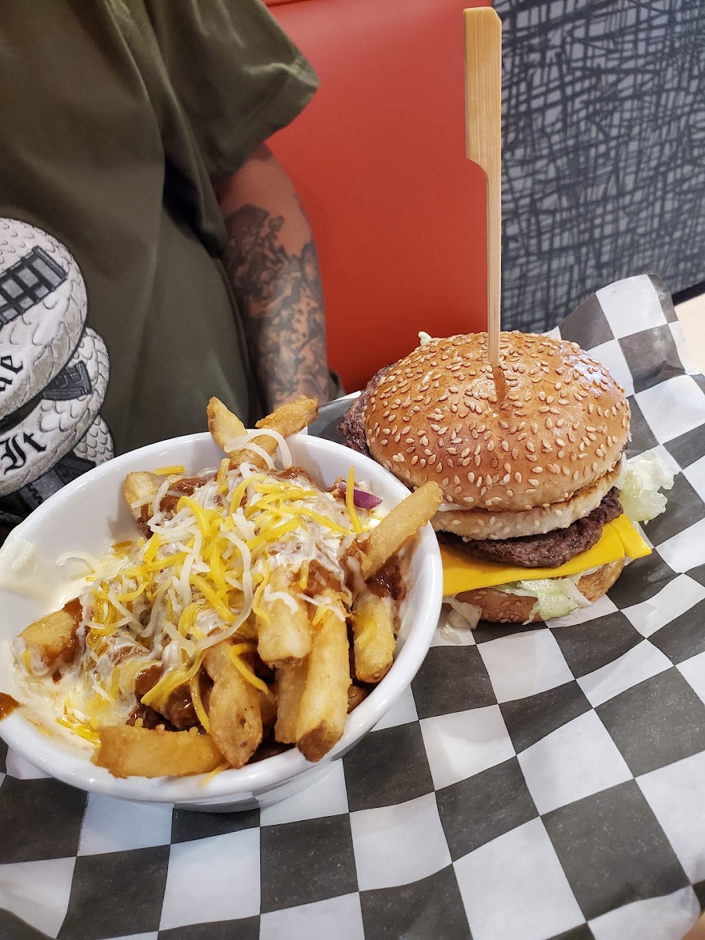 Big Boy | restaurant | 225 Highway 95 N, Indian Springs, NV 89018, USA | 7028995130 OR +1 702-899-5130