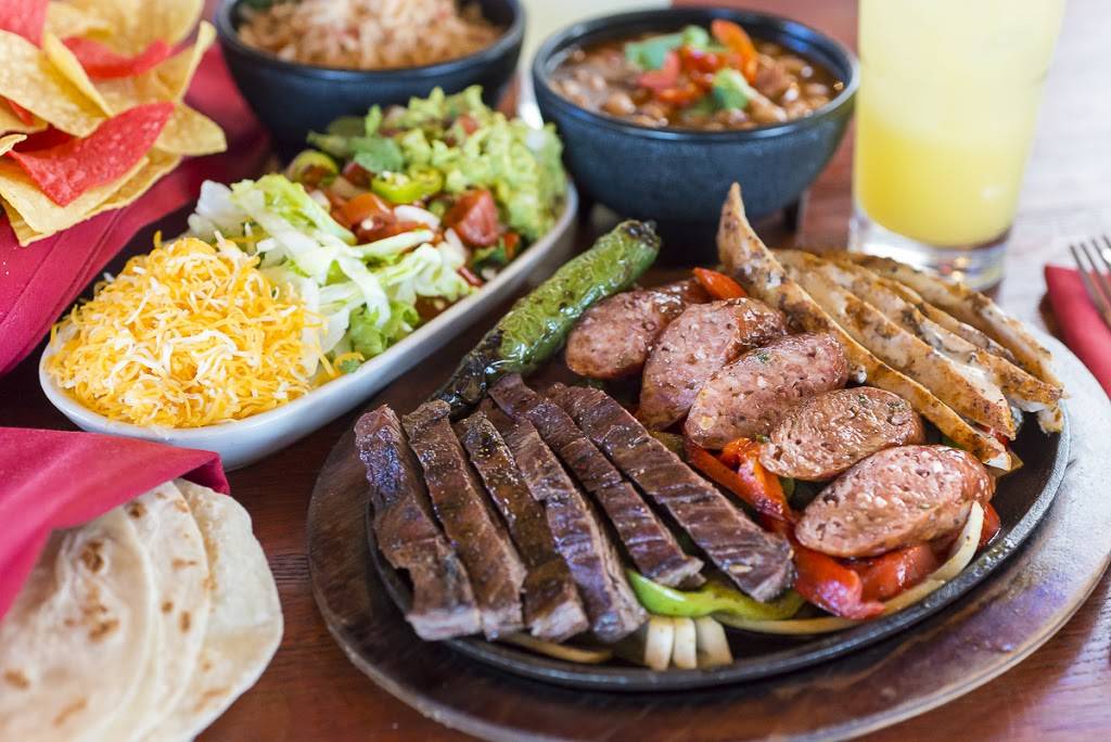 Serranos Cocina y Cantina - Cedar Park | restaurant | 1900 E Whitestone Blvd, Cedar Park, TX 78613, USA | 5129867374 OR +1 512-986-7374
