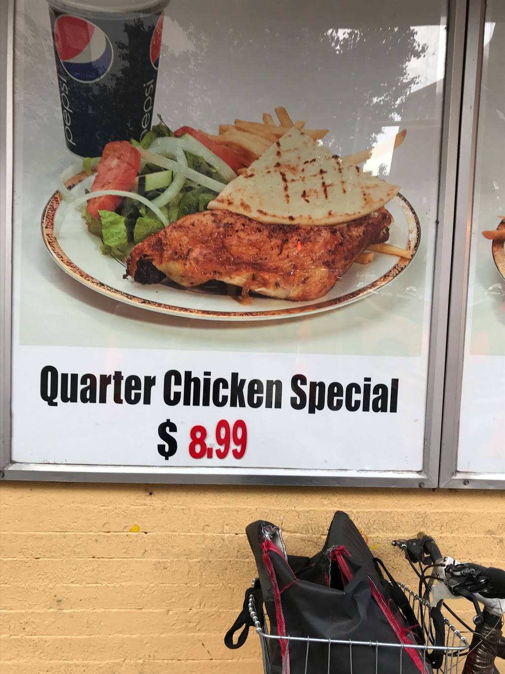 Lucky Chicken | restaurant | 377 1st Avenue, New York, NY 10010, USA | 2122281325 OR +1 212-228-1325