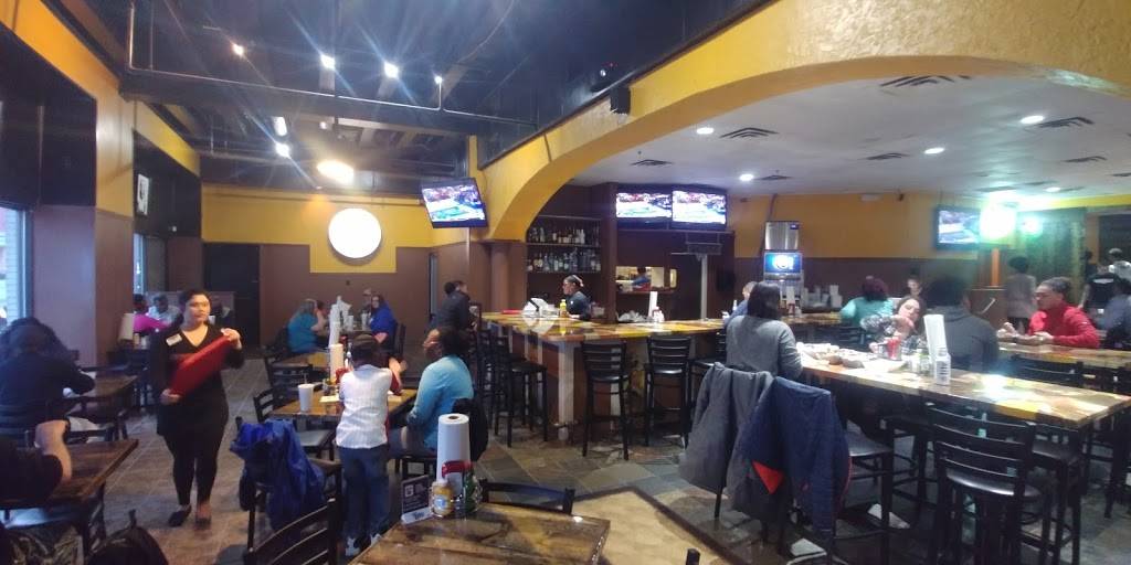 Rumburgers Inc | restaurant | 500 NE Madison Ave, Peoria, IL 61603, USA | 3098398160 OR +1 309-839-8160