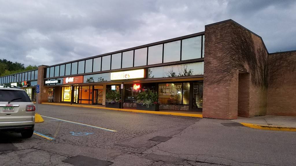 Buddies Pub & Grill | restaurant | 1937 W Grand River Ave, Okemos, MI 48864, USA | 5173470443 OR +1 517-347-0443