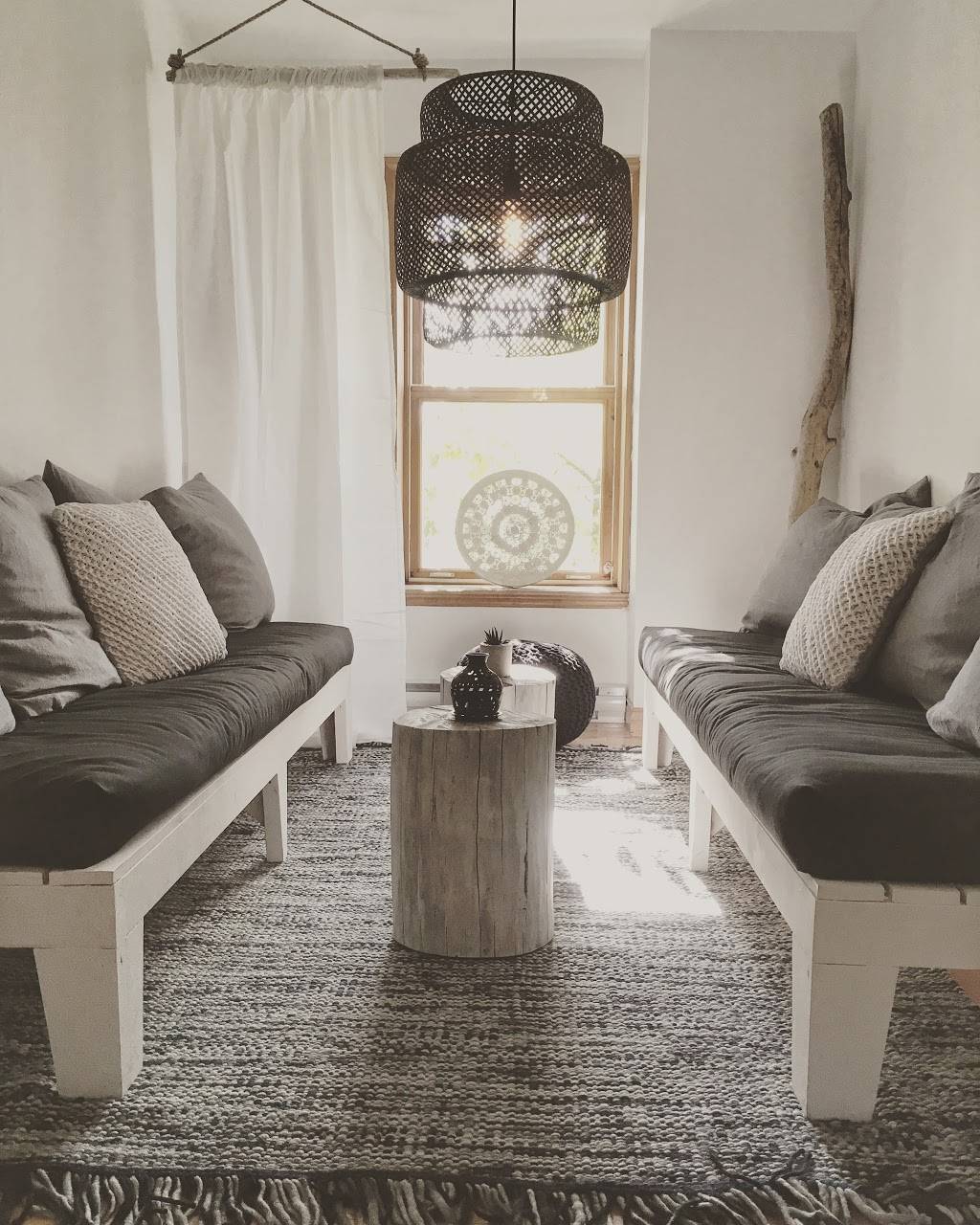 BOHO boutique-hostels | restaurant | 3819 Rue Principale, Dunham, QC J0E 1M0, Canada | 5148145229 OR +1 514-814-5229