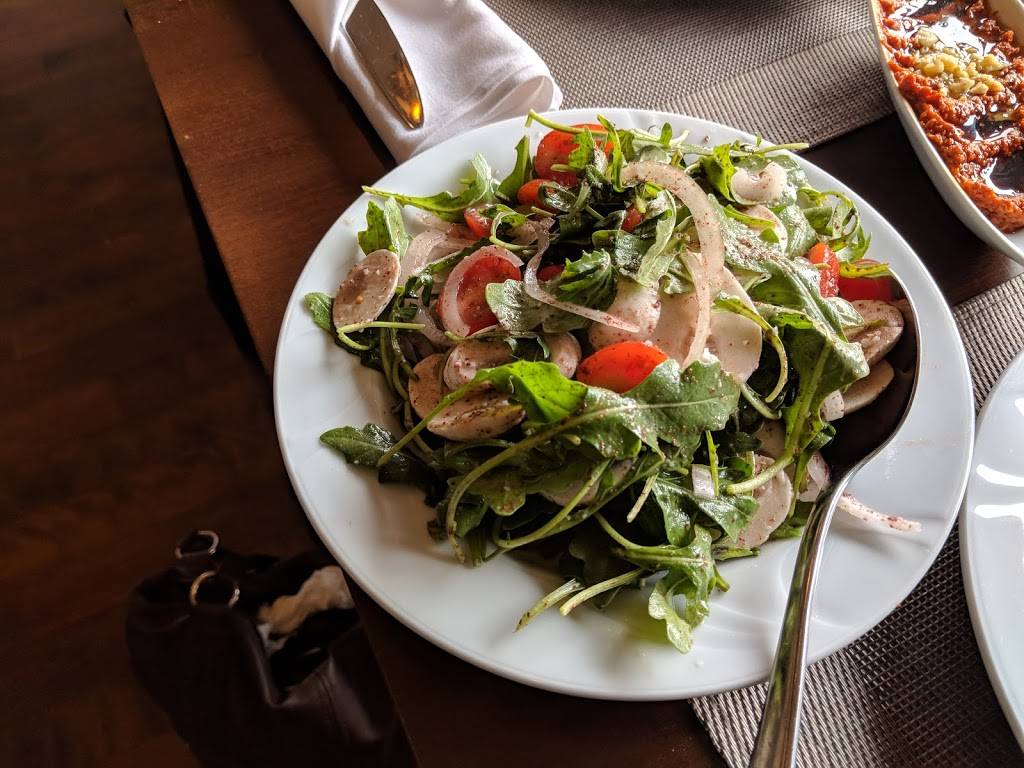 Restaurant Beroya | restaurant | 3455 Boulevard Saint-Martin O, Laval, QC H7T 1A2, Canada | 4506812020 OR +1 450-681-2020