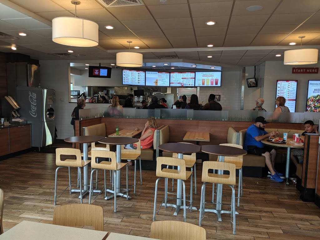 Wendys | restaurant | 35645 US-27, Haines City, FL 33844, USA | 8634197401 OR +1 863-419-7401