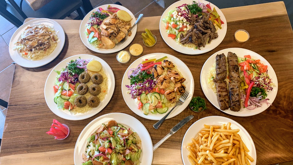 Pita King | restaurant | 6435 Dixie Rd #10, Mississauga, ON L5T 1X4, Canada | 4164776912 OR +1 416-477-6912