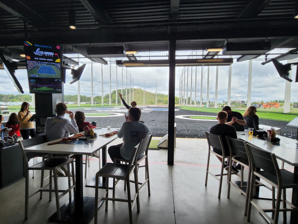 Luxe Golf Bays | restaurant | 7065 S Ballpark Dr, Franklin, WI 53132, USA | 4149086363 OR +1 414-908-6363