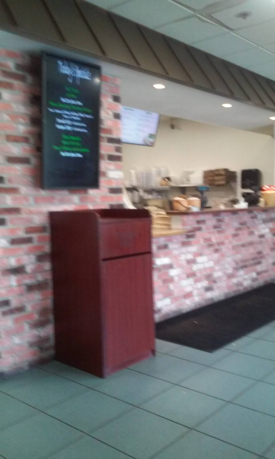 Cape Cod Cafe Bridgewater | meal takeaway | 220 Winter St, Bridgewater, MA 02324, USA | 5086973077 OR +1 508-697-3077