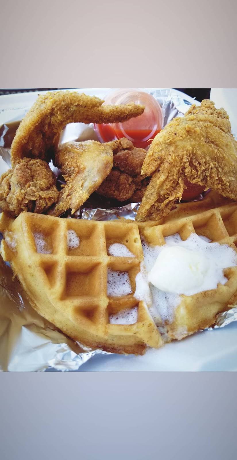 Kikis Chicken and Waffles | restaurant | 1260 Bower Pkwy a8, Columbia, SC 29212, USA | 8038345816 OR +1 803-834-5816
