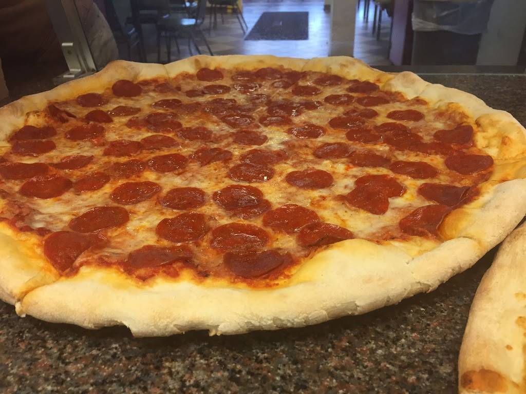 Ninos Pizzeria | restaurant | 115 Main St, Port Byron, NY 13140, USA | 3157765573 OR +1 315-776-5573