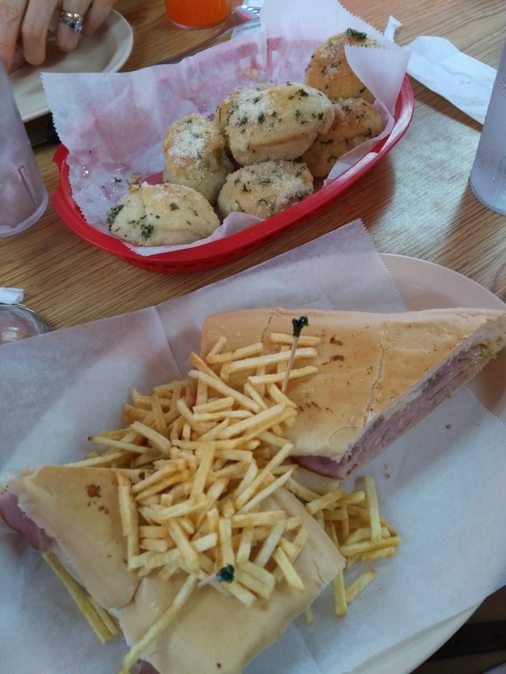 Montes De Oca | restaurant | 4360 NW 7th St, Miami, FL 33126, USA | 3054449112 OR +1 305-444-9112