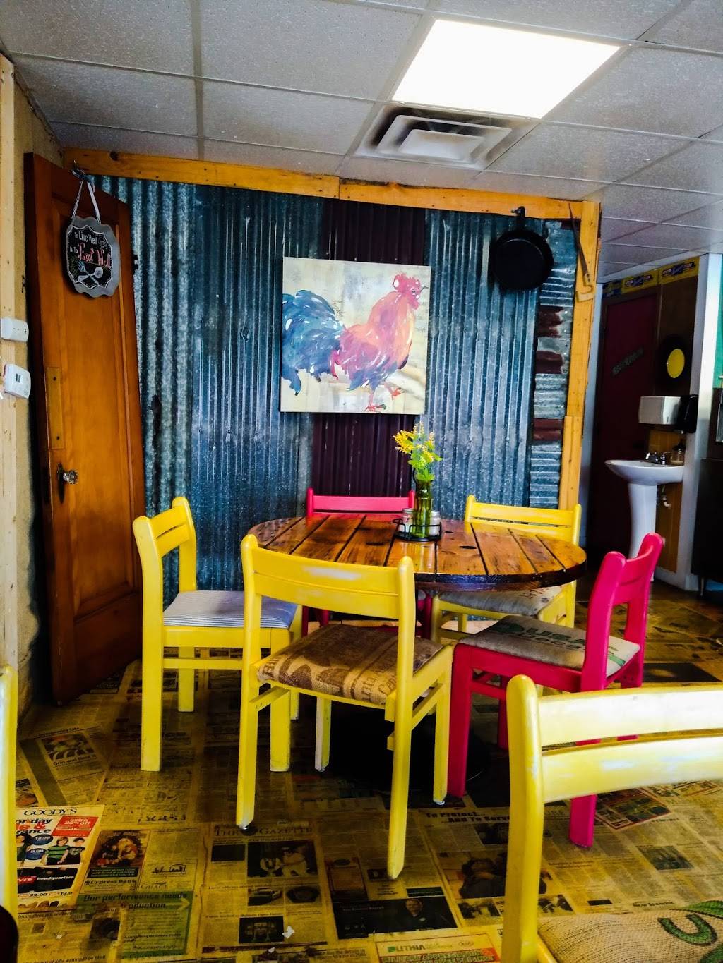 Honey Chile Please | restaurant | 1138-1198 Broadway St, Waynesville, MO 65583, USA | 5734332989 OR +1 573-433-2989