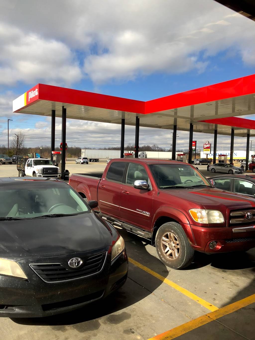 Pilot Travel Center | restaurant | 640 Dixie Lee Ave, Monteagle, TN 37356, USA | 9319245111 OR +1 931-924-5111