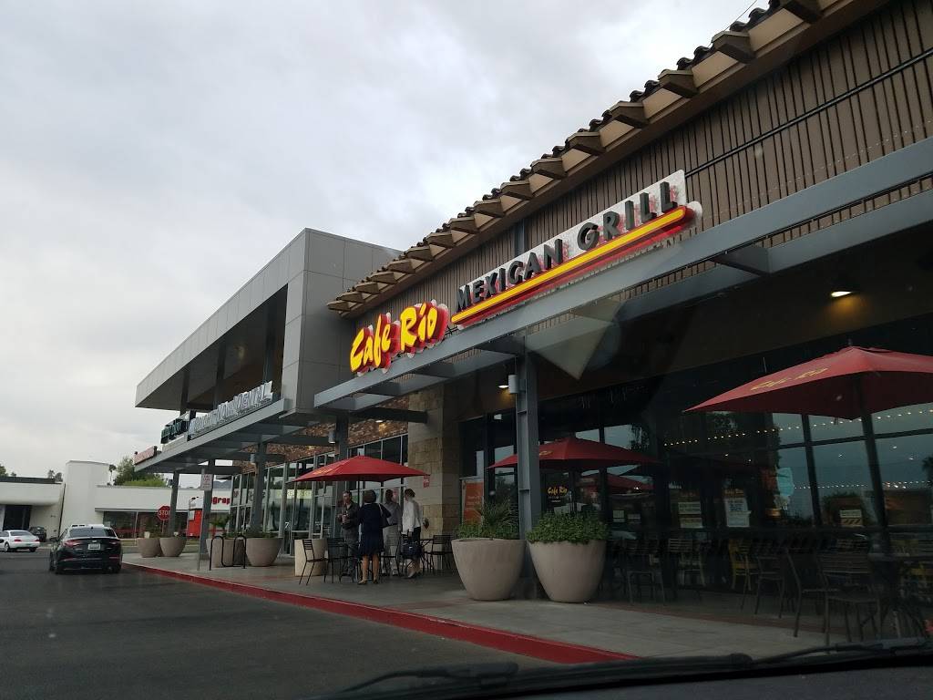 Cafe Rio Mexican Grill | meal takeaway | 2131 E Camelback Rd, Phoenix, AZ 85016, USA | 6024255380 OR +1 602-425-5380