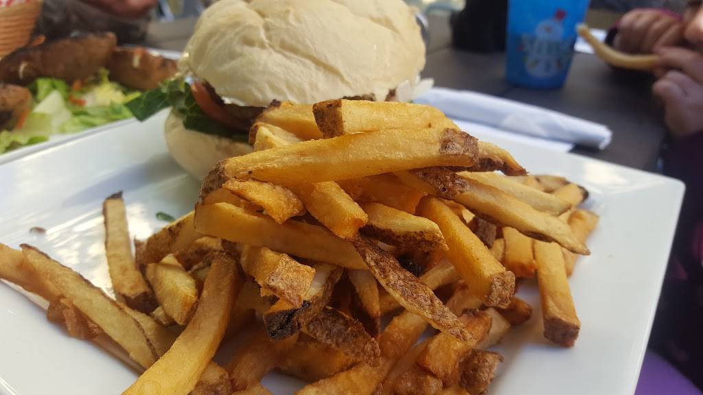 The Scruffy Duck Tap, Grill & Music House | restaurant | 357 Main St, Schomberg, ON L0G 1T0, Canada | 9059397772 OR +1 905-939-7772