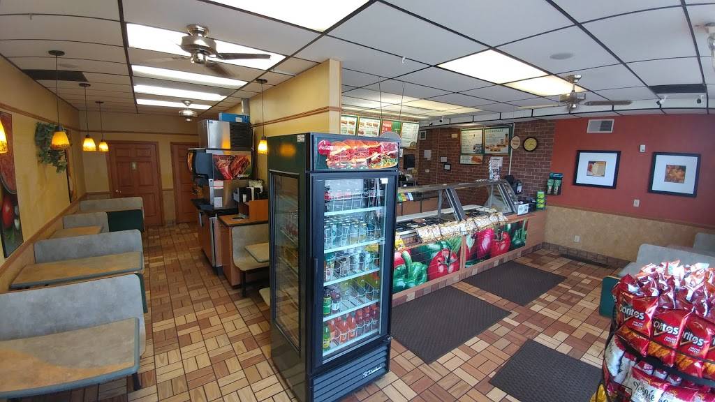 Subway | restaurant | 310 E Hwy 50, OFallon, IL 62269, USA | 6186247026 OR +1 618-624-7026