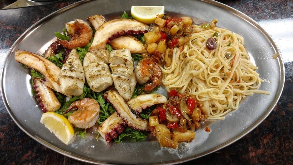 La Terrazza Pizzeria & Ristorante | restaurant | NJ-33 & Twin Rivers Dr, East Windsor, NJ 08520, USA | 6096302155 OR +1 609-630-2155