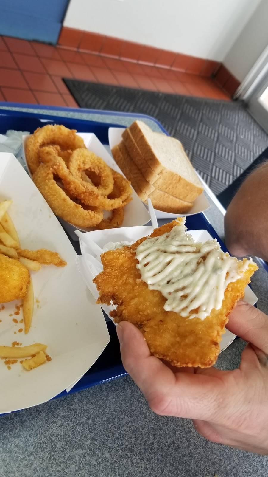 Moby Dick Restaurants | restaurant | 6300 Bardstown Rd, Louisville, KY 40291, USA | 5022394827 OR +1 502-239-4827