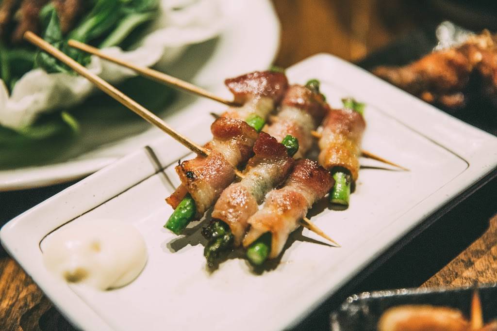 Issian | restaurant | 1618 N 45th St, Seattle, WA 98103, USA | 2066327010 OR +1 206-632-7010