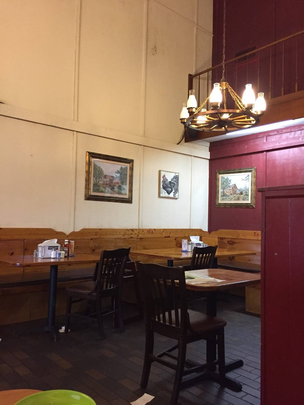 Famous Amos Restaurant | restaurant | 8265 Normandy Blvd, Jacksonville, FL 32221, USA | 9047862244 OR +1 904-786-2244