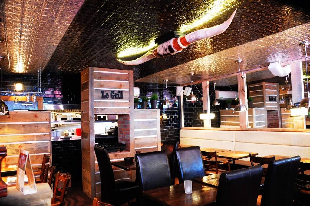 Le Grill Saint-Georges | restaurant | 890 Rue de Saint Jovite, Mont-Tremblant, QC J8E 3J8, Canada | 8555347455 OR +1 855-534-7455