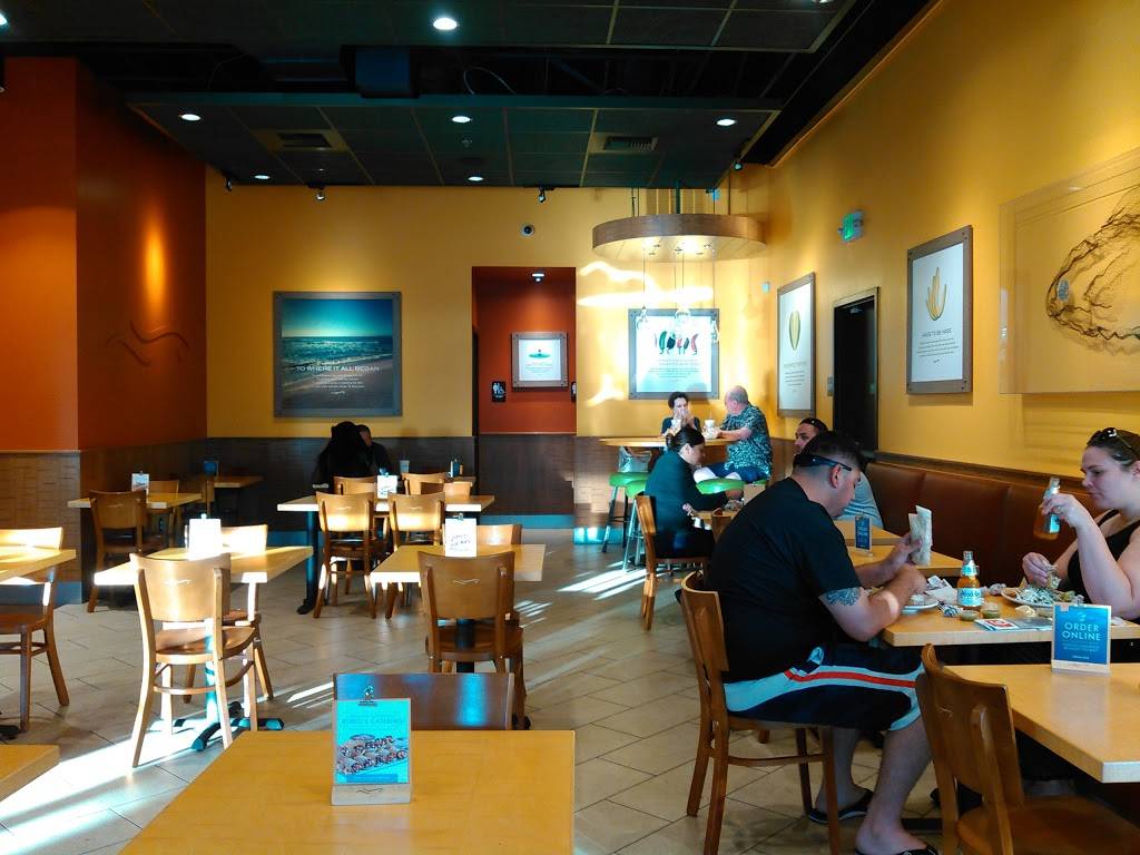 Rubios Coastal Grill | restaurant | 1321 Easton Dr #100, Bakersfield, CA 93309, USA | 6613717870 OR +1 661-371-7870