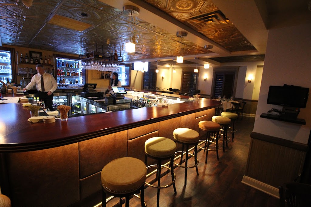 The Lion Brasserie | restaurant | 328 Pemberwick Rd, Greenwich, CT 06831, USA | 2038133300 OR +1 203-813-3300