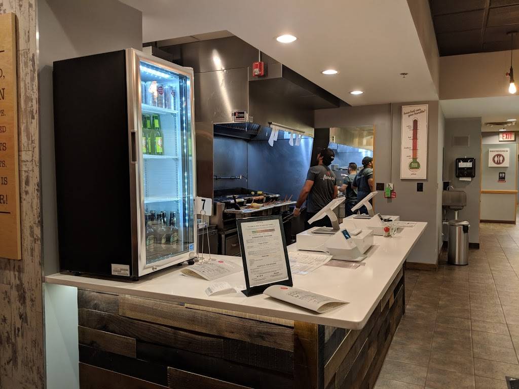 Portos Peri Peri | restaurant | 226 Peterson Rd, Libertyville, IL 60048, USA | 2244244368 OR +1 224-424-4368