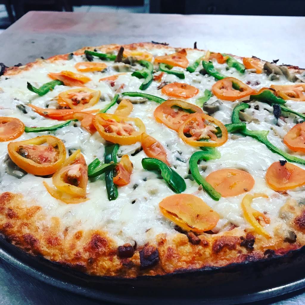 Pizzeria Twin Tower Big and Tasty | restaurant | 12519 W Okeechobee Rd, Hialeah, FL 33018, USA | 3058171448 OR +1 305-817-1448