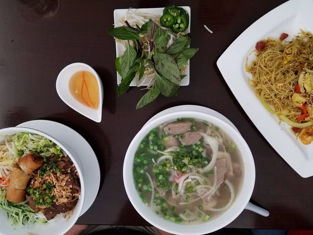 Le Viet | restaurant | 1019 S 11th St, Philadelphia, PA 19147, USA | 2154631570 OR +1 215-463-1570