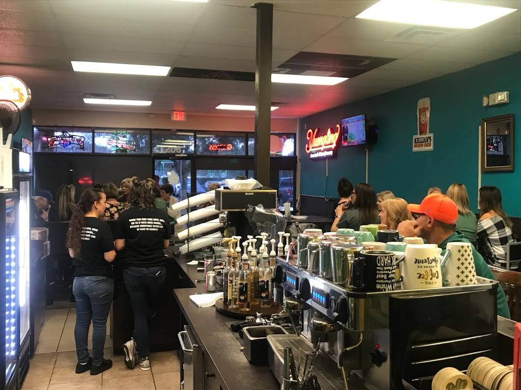 Papa Pineapples Restaurant Ocala | restaurant | 3233 SE Maricamp Rd #605, Ocala, FL 34471, USA | 3524215466 OR +1 352-421-5466