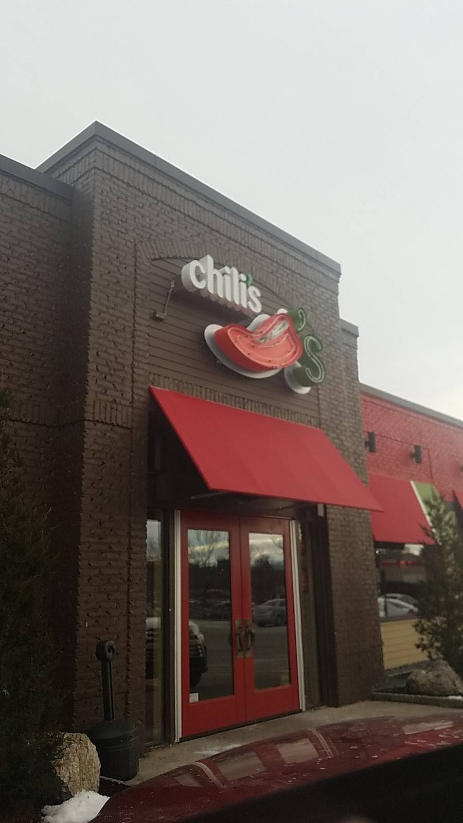 Chilis Grill & Bar | meal takeaway | Ivory Plaza, 170 Pearl St, Braintree, MA 02184, USA | 7818496151 OR +1 781-849-6151