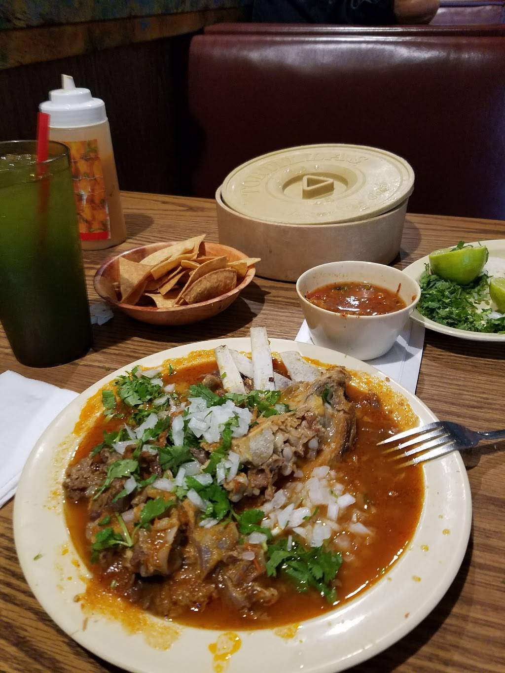 Birrieria Chalio | restaurant | 11300 Washington Blvd, Whittier, CA 90606, USA | 5626926118 OR +1 562-692-6118