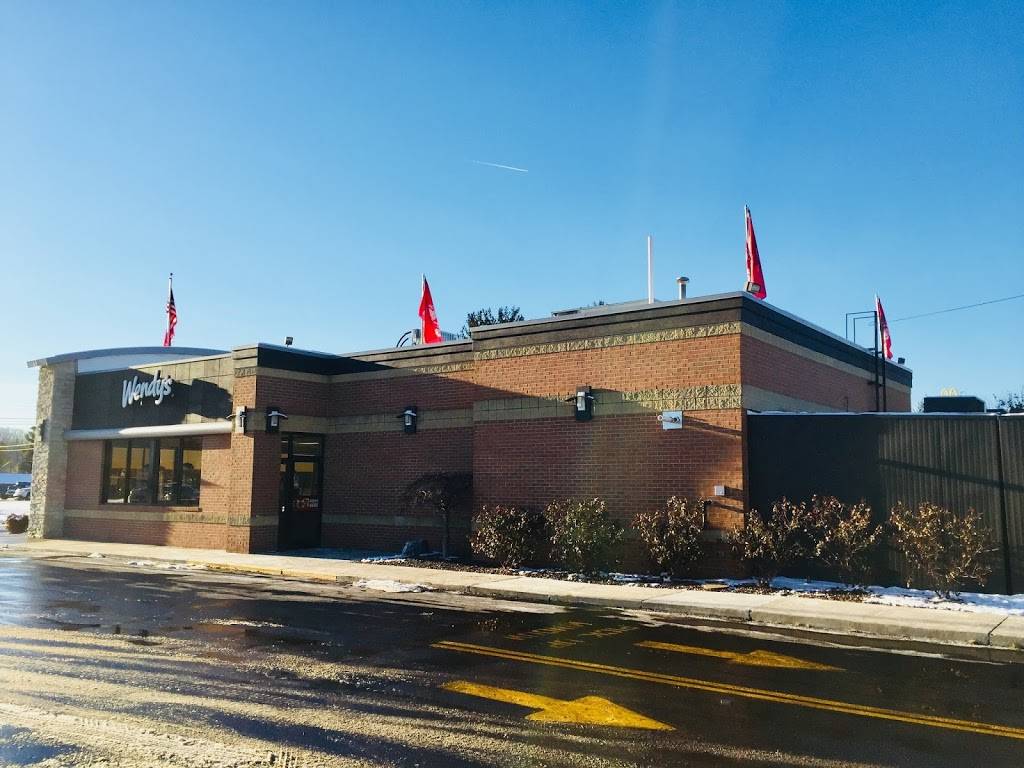 Wendys | restaurant | 401 Washington St, Ravenswood, WV 26164, USA | 3042733703 OR +1 304-273-3703