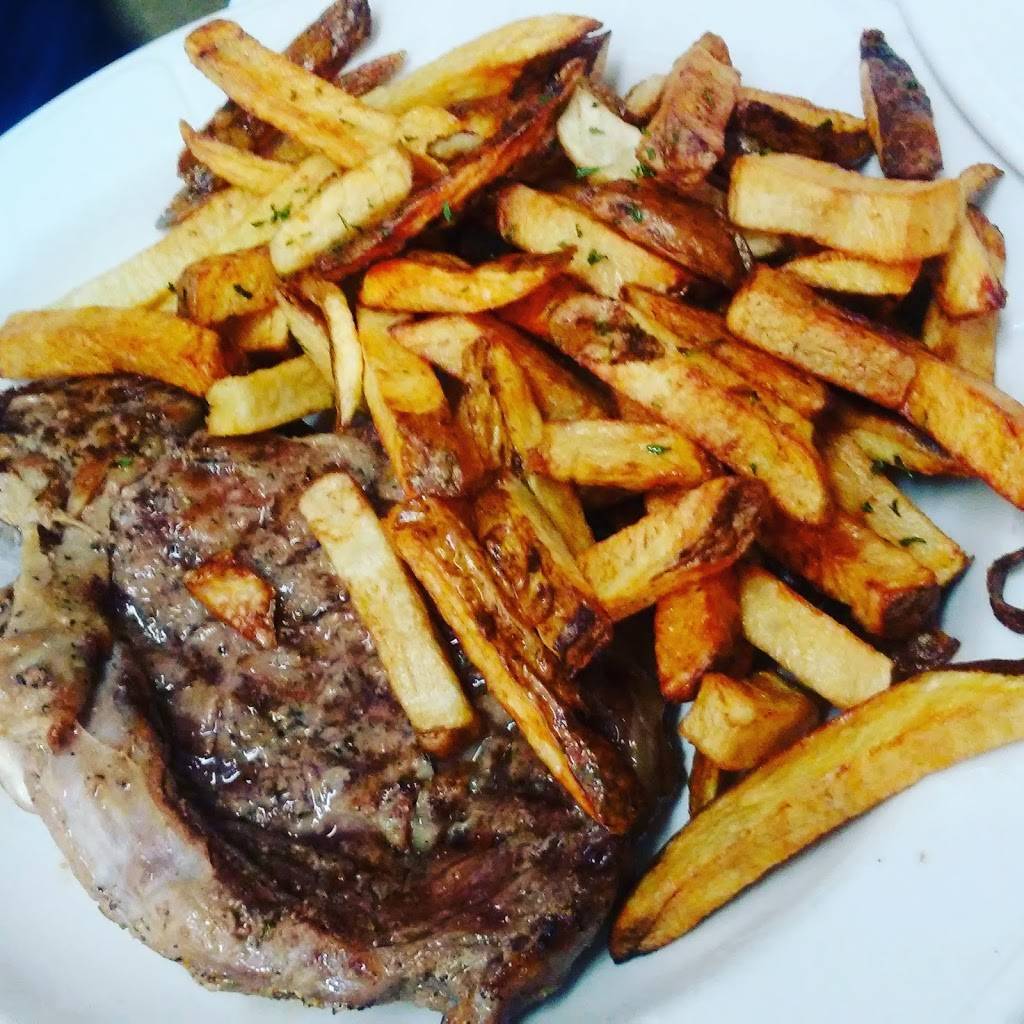 JAMMS Midnight Moon Saloon | restaurant | 1808 N Ridge Rd, Painesville, OH 44077, USA | 4407548696 OR +1 440-754-8696