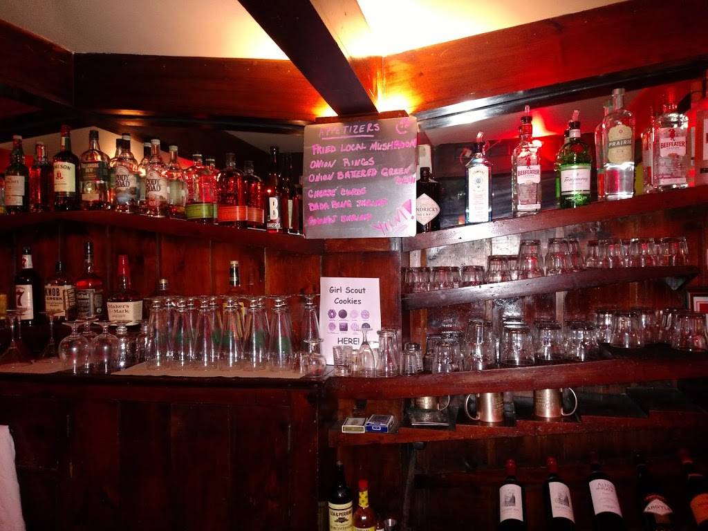 The Edgewater Supper Club | restaurant | 3522 Co Rd K, Jefferson, WI 53549, USA | 9206749942 OR +1 920-674-9942