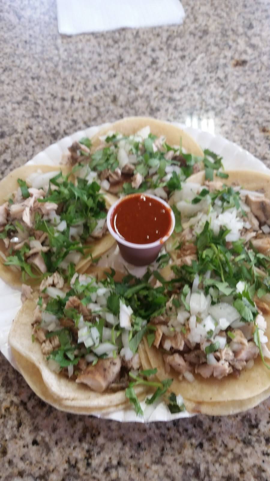 Goyos Tacos | restaurant | 18793 Valley Blvd, Bloomington, CA 92316, USA | 9098739040 OR +1 909-873-9040