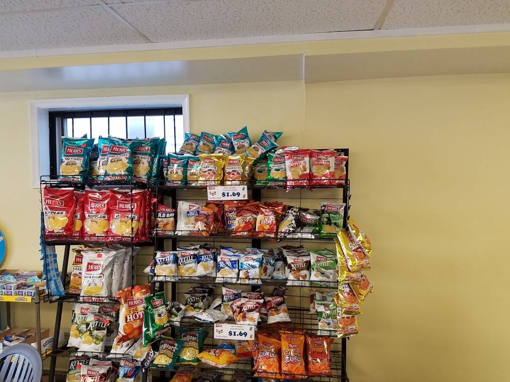 Hugits Steaks & Things | meal takeaway | 7 Mechanic St, Cape May Court House, NJ 08210, USA | 6094652323 OR +1 609-465-2323