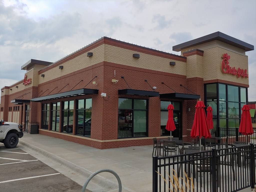 Chick-fil-A | restaurant | 2245 S 9th St, Salina, KS 67401, USA | 7858208007 OR +1 785-820-8007