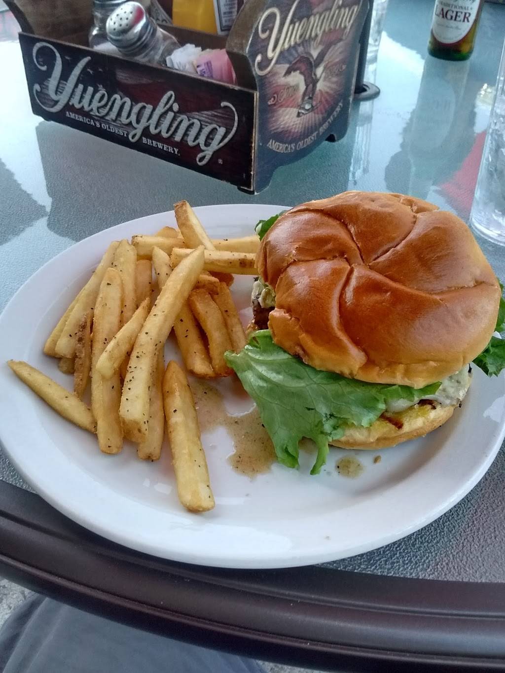 Castleberry Ale House | restaurant | 5446 Bethelview Rd, Cumming, GA 30040, USA | 7702929999 OR +1 770-292-9999