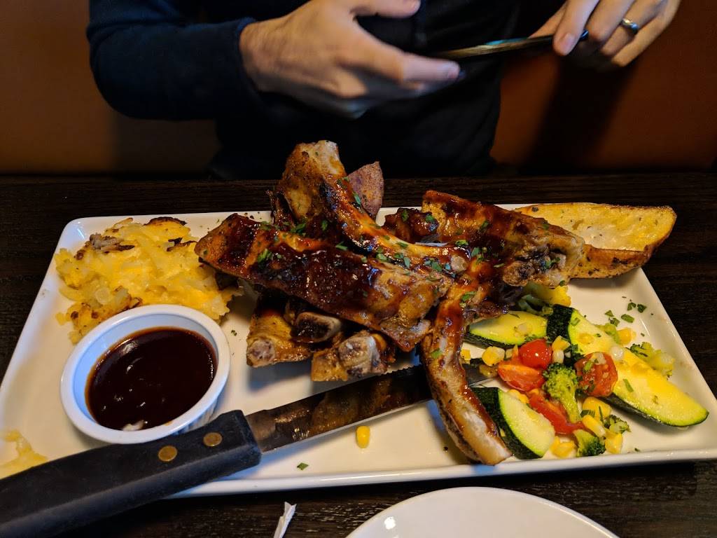 Station Square Kitchen + Bar | restaurant | 1317 Coolidge Hwy, Troy, MI 48084, USA | 2484583200 OR +1 248-458-3200