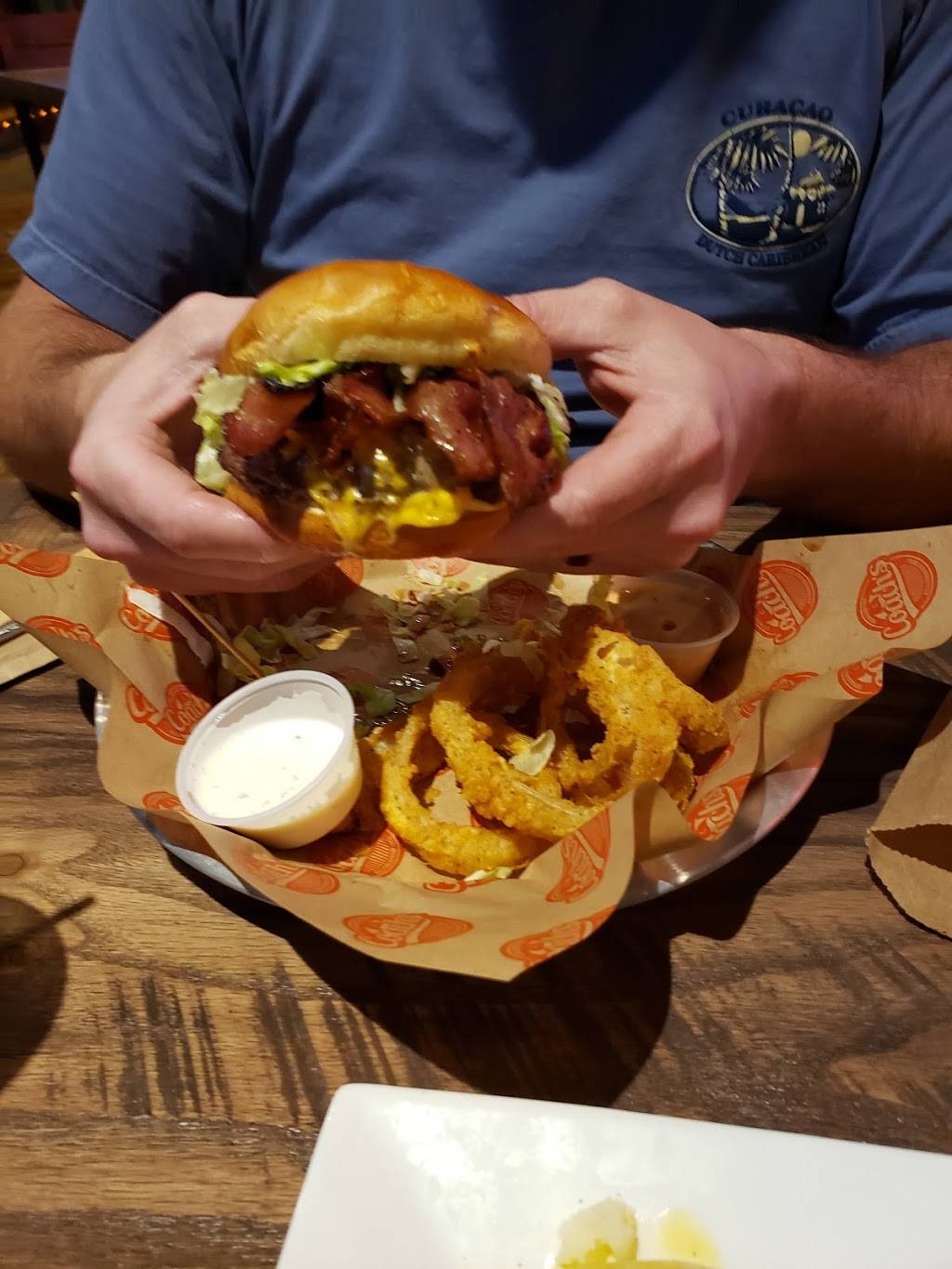 Coach’s neighborhood grill wilmington | restaurant | 29 Van Campen Blvd Suite 109, Wilmington, NC 28403, USA | 9107696792 OR +1 910-769-6792