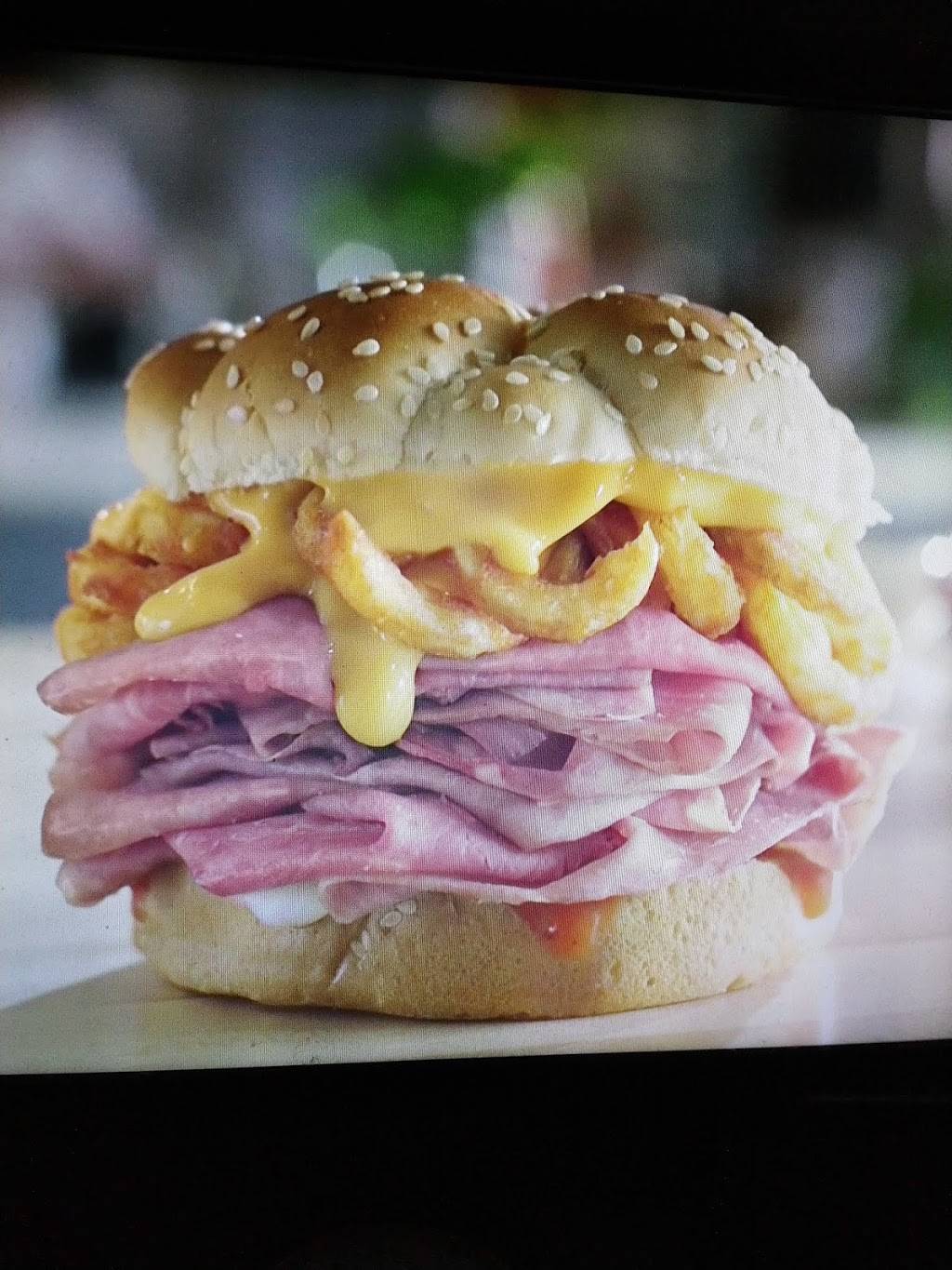 Arbys | restaurant | 8055 IN-66, Newburgh, IN 47630, USA | 8128536600 OR +1 812-853-6600