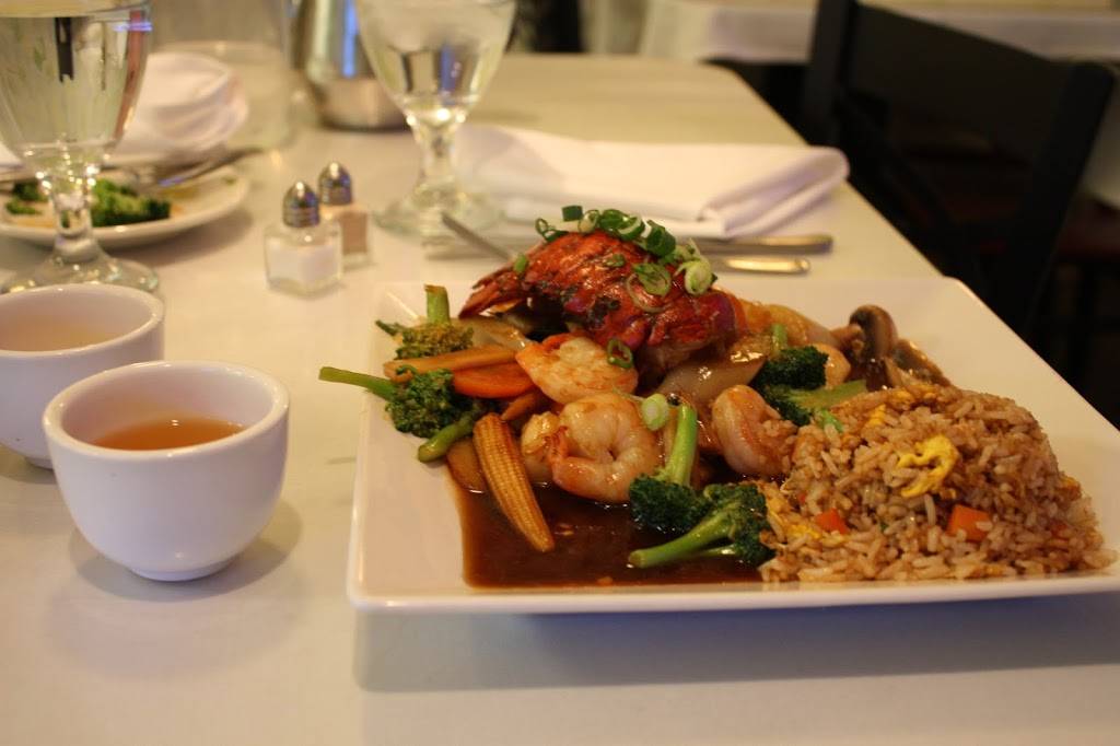 Chang Cuisine | restaurant | 930 S State St #8, Harbor Springs, MI 49740, USA | 2315267107 OR +1 231-526-7107